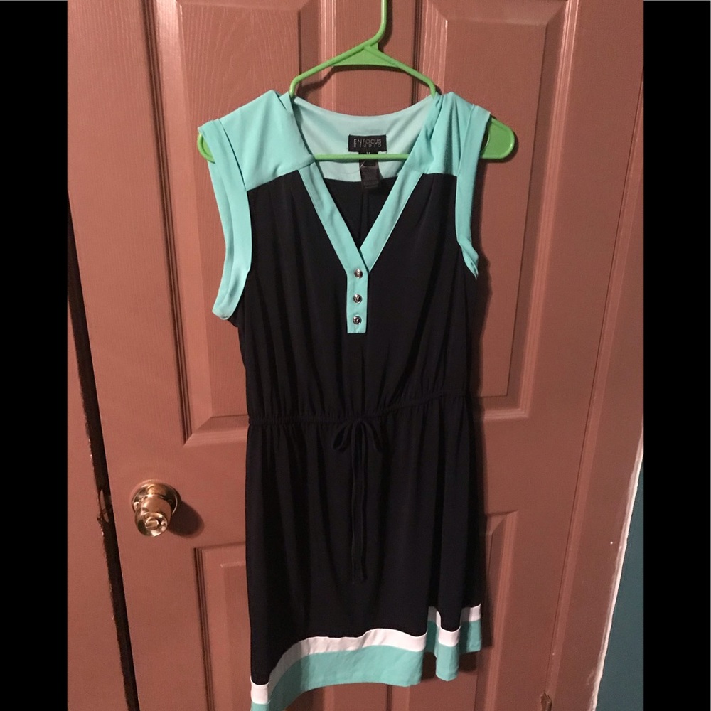 Sleeveless dress